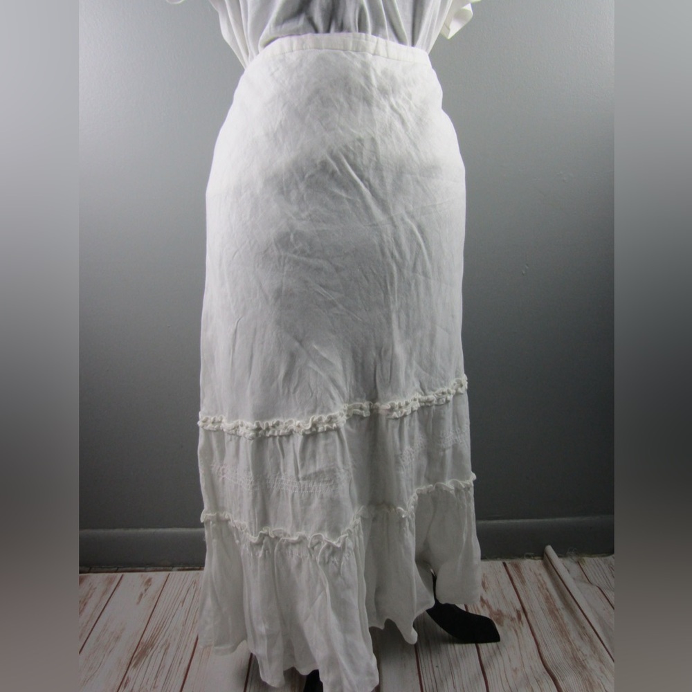 🤍 SOLD 🤍 Inc Vintage White Linen Bohemian Ruffle Design A Line Maxi Skirt
